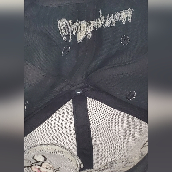 Disney -Walt Disney World -Mickey Mouse Cap In Black And Embroidered Mickey - Picture 4 of 11